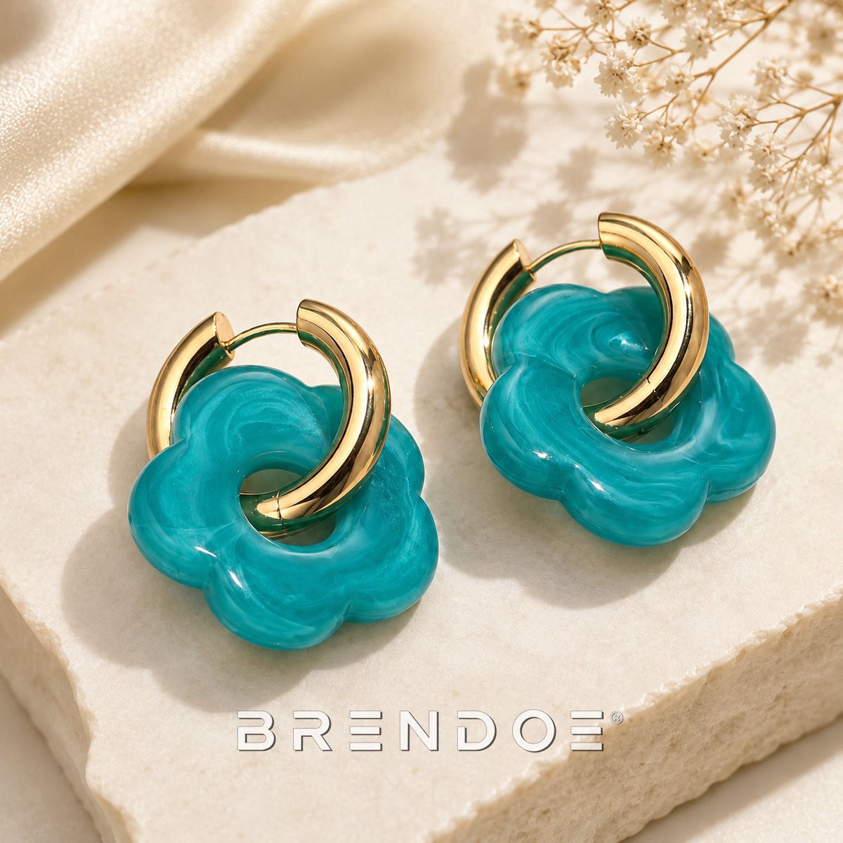 Brendoe Bloem Oorringen Donkerblauw – Goudkleurige Oorbellen met Afneembare Acryl Bloem – Dames