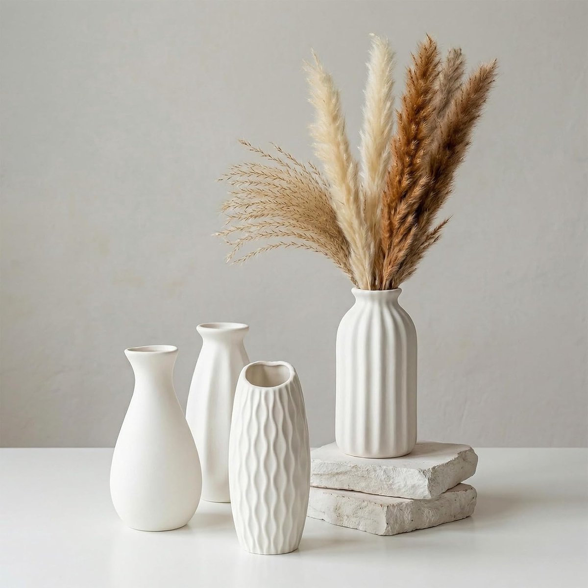 SnelShoppen - Set van 4 kleine keramische vazen, witte moderne vaas, decoratieve mini-vaas voor pampasgras en droogbloemen, tafeldecoratie voor woonka
