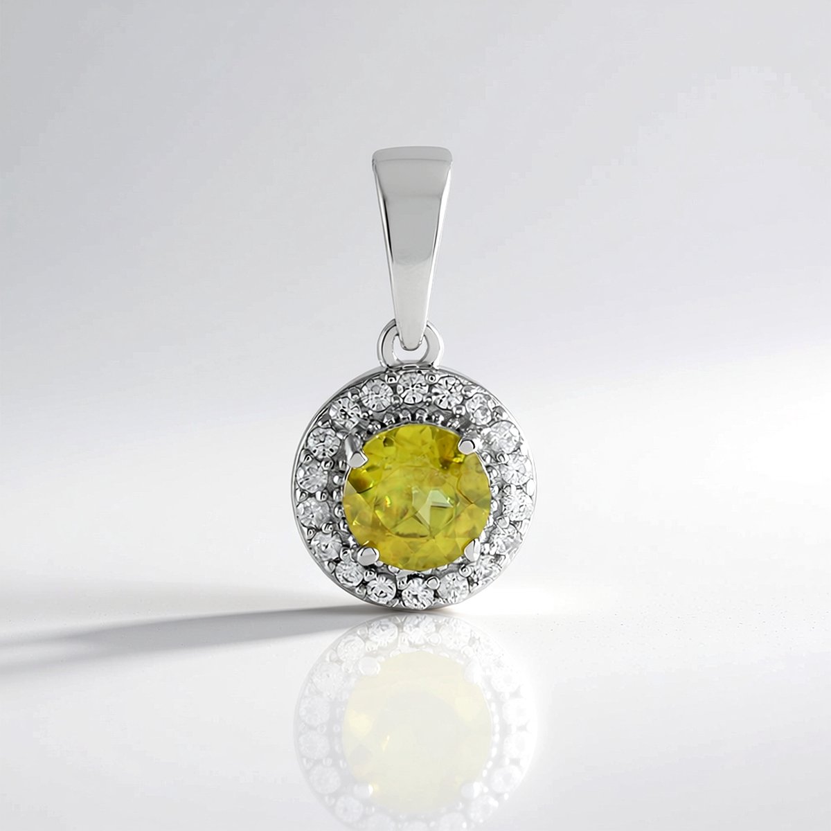 Cavill - Hanger 925 Sterling Zilver Geplatineerd - 0,61 ct Ronde Briljant Sfeen Madagaskar - 18 Cambodjaanse Zirkonen 0,24 ct - Elegant