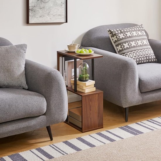 S-vormige bijzettafel, 3-laags bijzettafel met open opbergplanken, antislip voeten, nachtkastje in moderne stijl, smalle bijzettafel voor kleine ruimte woonkamer slaapkamer licht walnoot — afbeelding 4