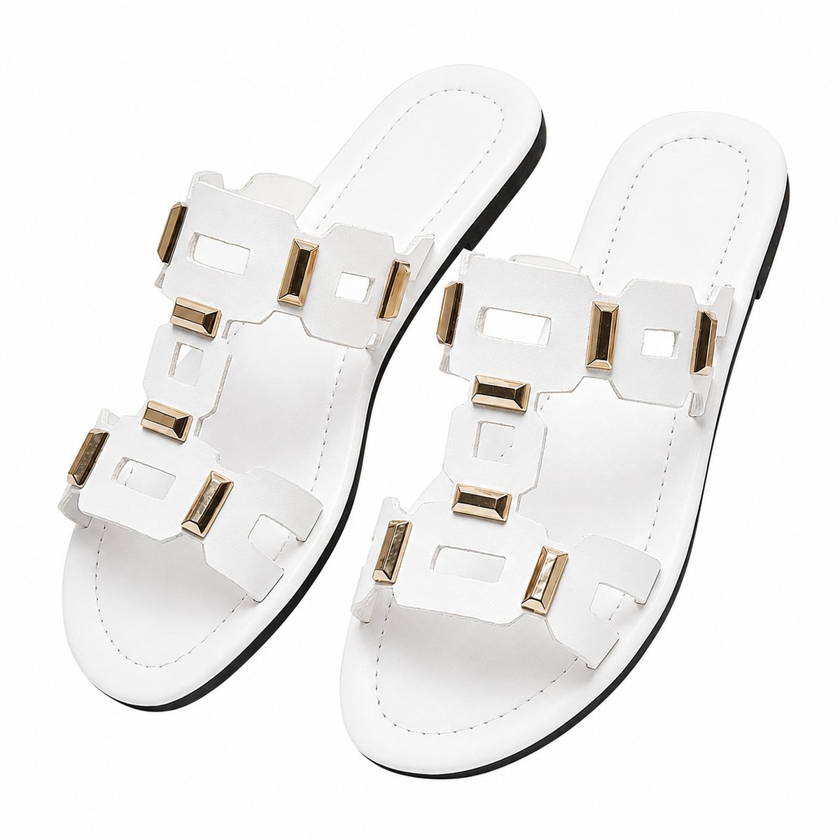 Witte dames slippers platte instap sandalen open teen met goudkleurige metalen details casual zomer slippers voor strand vakantie en dagelijks gebruik maat 38