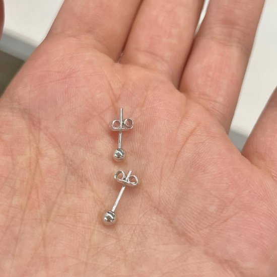 Oorstekers voor dames en heren, 20G roestvrij staal, kraakbeenoorbellen met sprankelende zirkonia, helix oorbellen voor elke gelegenheid — afbeelding 5