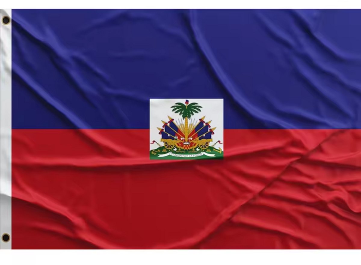 New Age Devi - Vlag Haiti met wapen - 150 x 90 cm