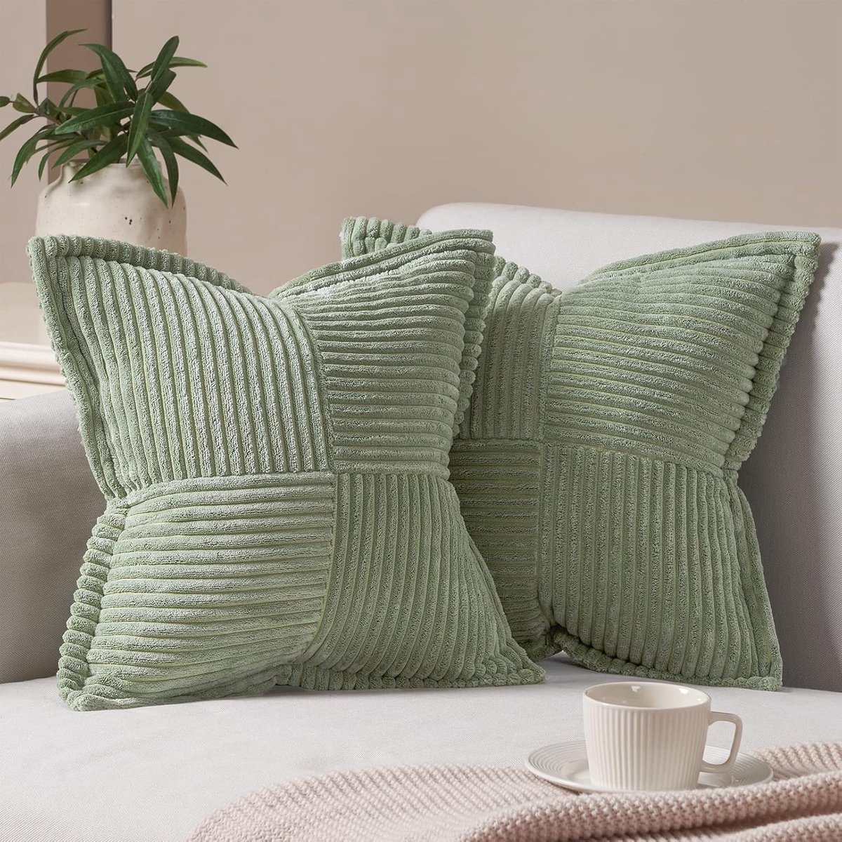 SnelShoppen - Set van 2 Groene Kussenhoezen 50x50 cm - Corduroy Decoratieve Kussens voor Woonkamer, Bank en Bed - Pluizige Sierkussens met Gestreept P