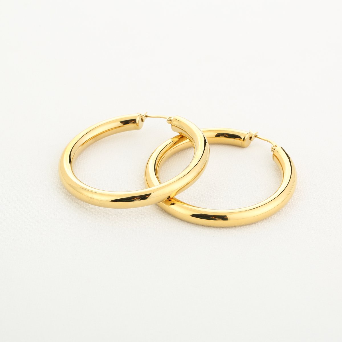 Stainless Steel Basic Hoops – Klassieke & Tijdloze Oorringen - RVS - Goud