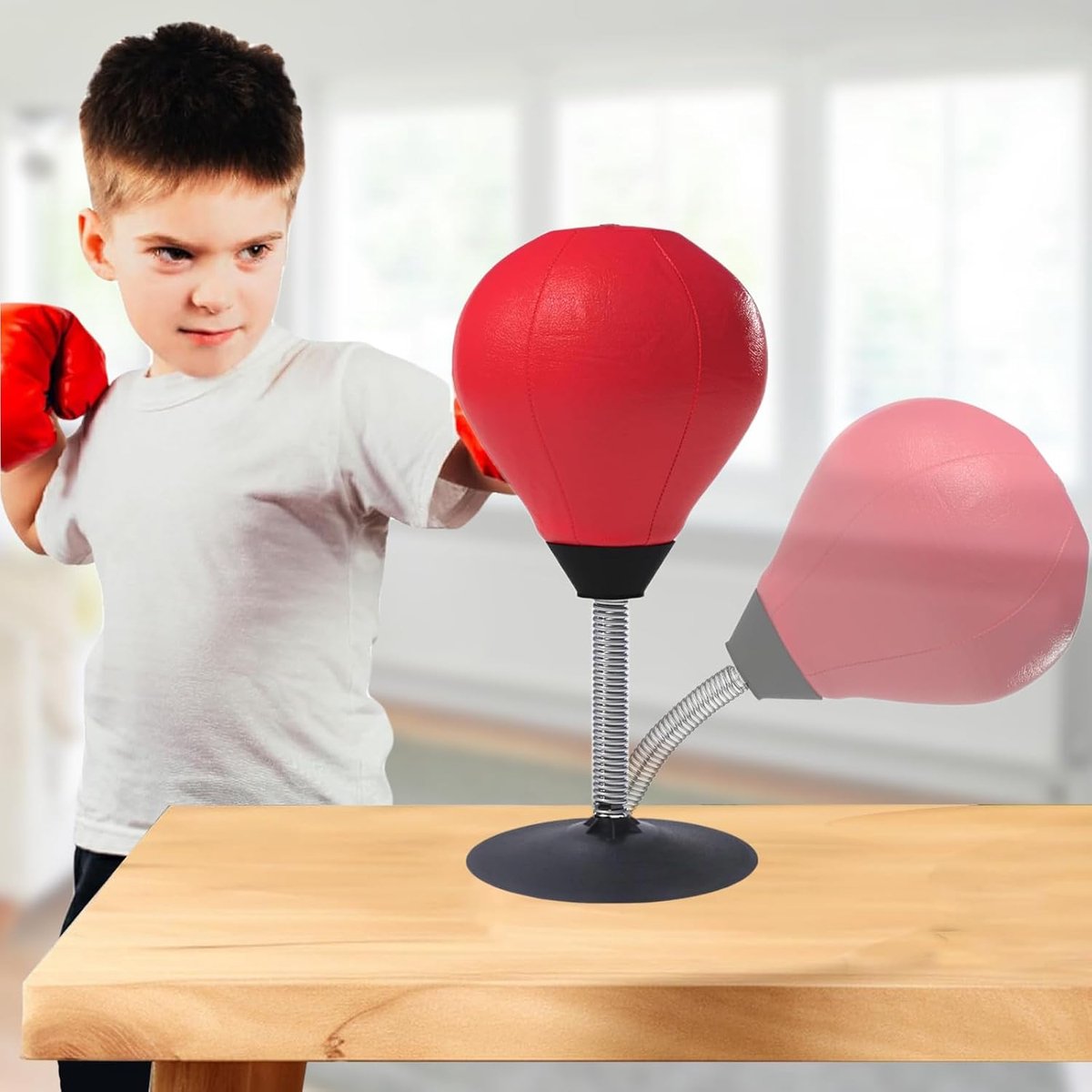 SnelShoppen - Punching Ball Tafel met Veertjes, Stressverlichting Suction Cup voor Baas, Collega's, Vrienden, 18 x 17.5 x 37 cm, Hoogwaardige PU Leren