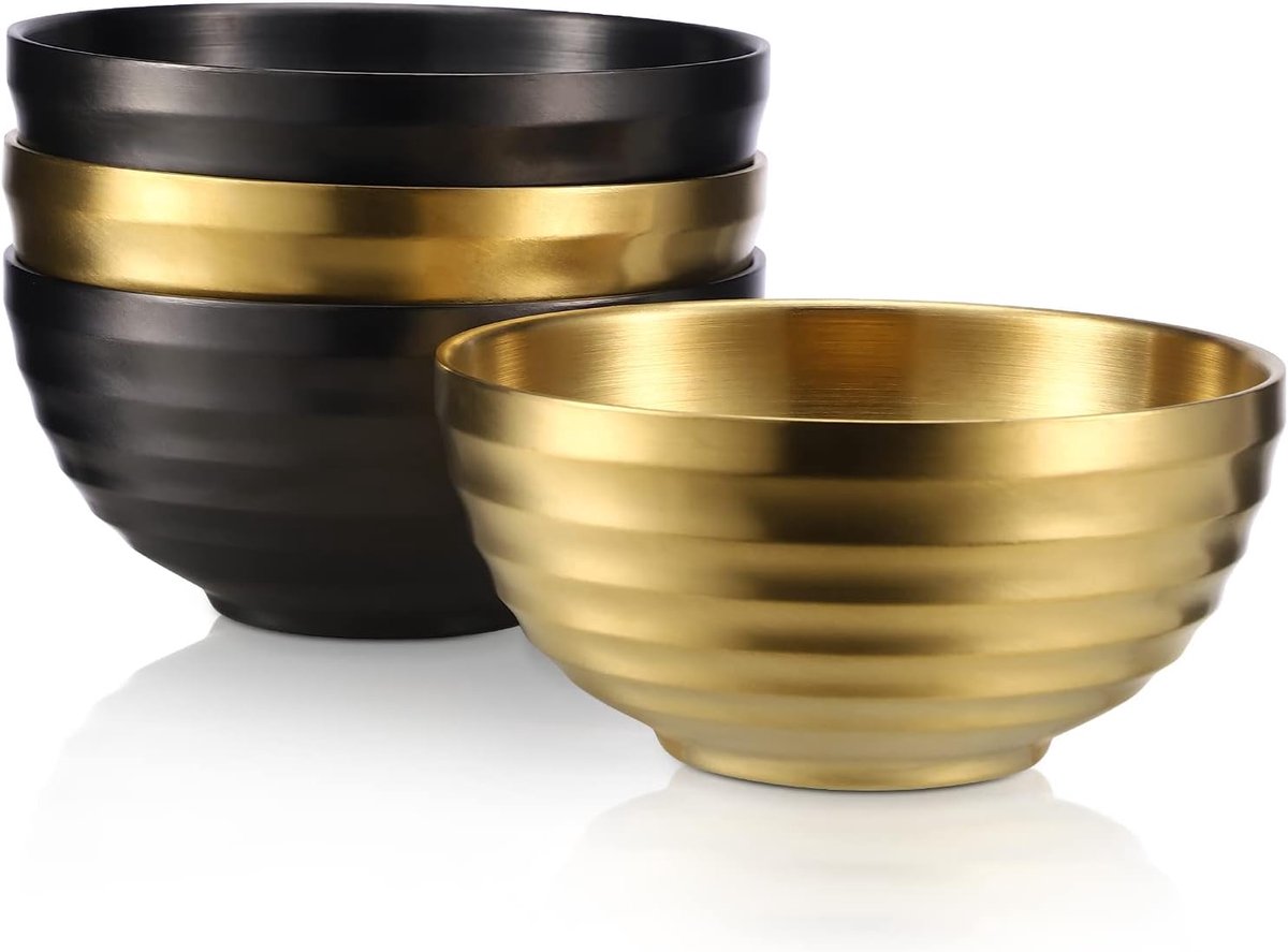 4-delige roestvrijstalen kommen met dubbele isolatielaag voor noedelsoep, rijst, salade, mueslikommen, kommen voor fruit, graan, snack, voorgerecht, vaatwasserbestendig, 14 cm (goud & zwart)