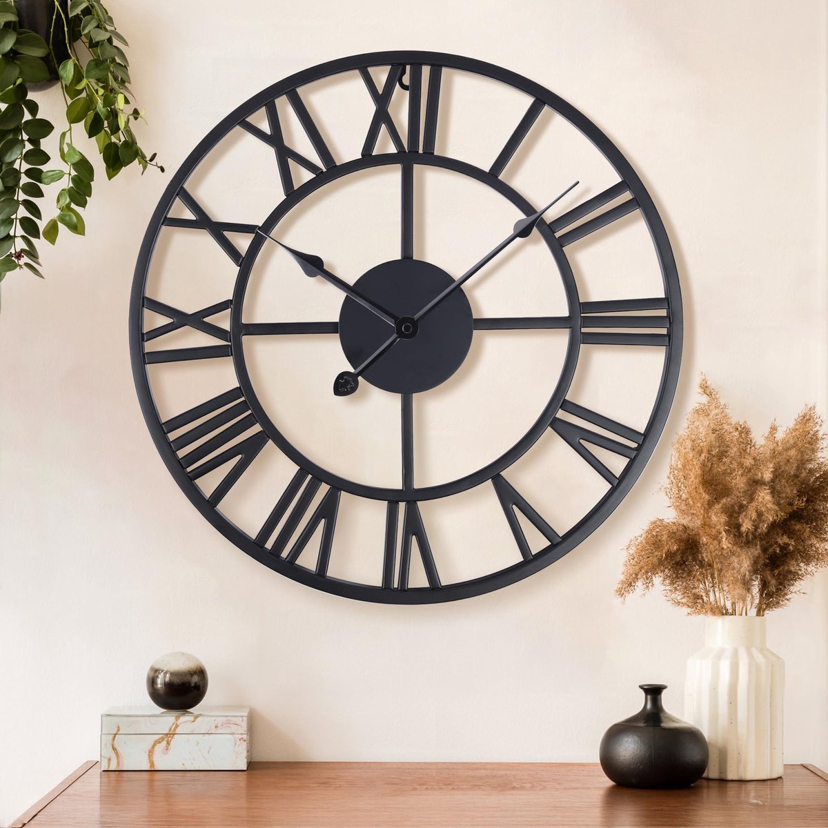 SnelShoppen - Lafocuse Wandklok 40 cm - Grote Geruisloze Wandklok van Metaal in Zwart met Romeinse Cijfers en 2 Paar Wijzers - Vintage Decoratie voor