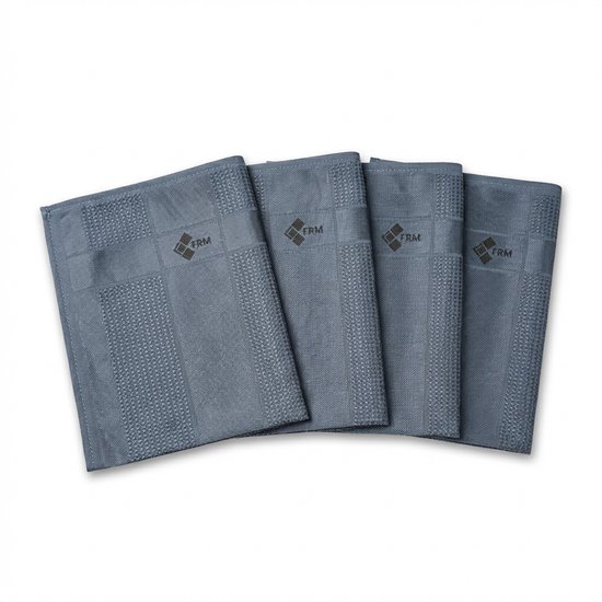 Quatre chiffons microfibre gris-bleu avec un motif à carreaux discret et le logo FRM.