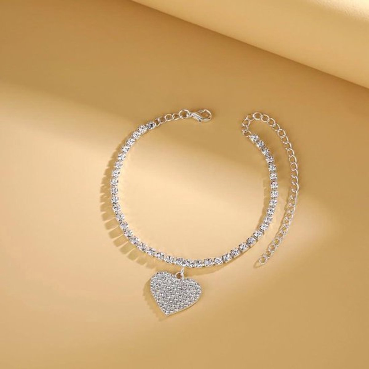 Hartvormige hanger enkelarmband met strassteentjes - Zomerse enkelband voor dames - Voetsieraad met verstelbare ketting - Strandstijl, meisjes en vrouwen - Trendy accessoire