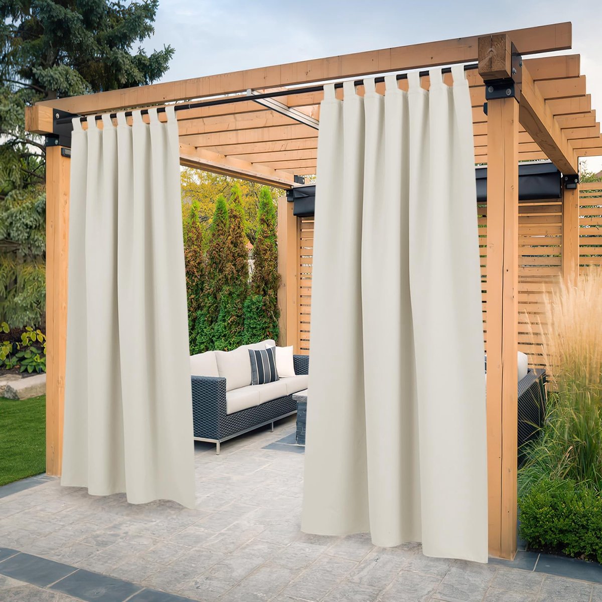 Dailygoods- Buitengordijnen Waterdicht - Verduisterend - Lichtwerend - Verstelbaar - Klittenband - 132B x 243H cm (2 Panelen) - Tuingordijnen