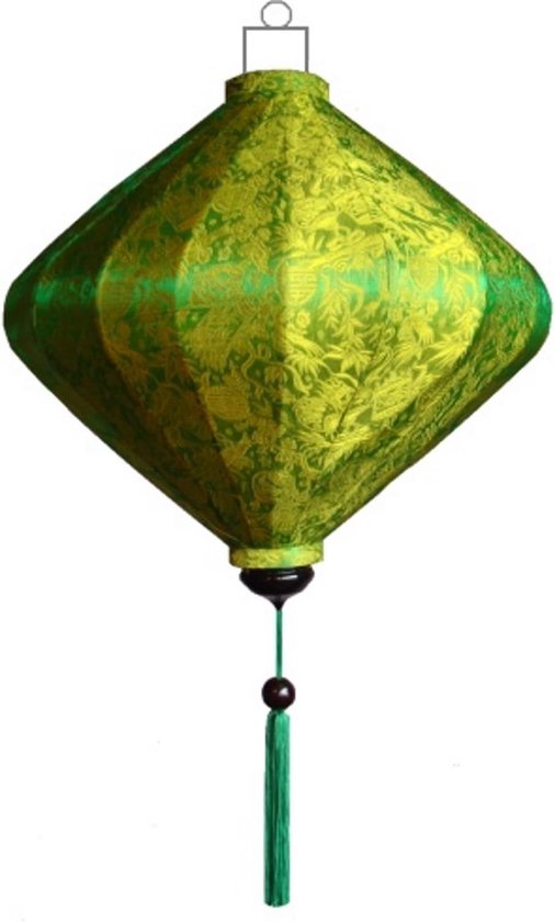 Groene, diamantvormige zijden lampion met bamboeframe en goudkleurige drakenpatronen.