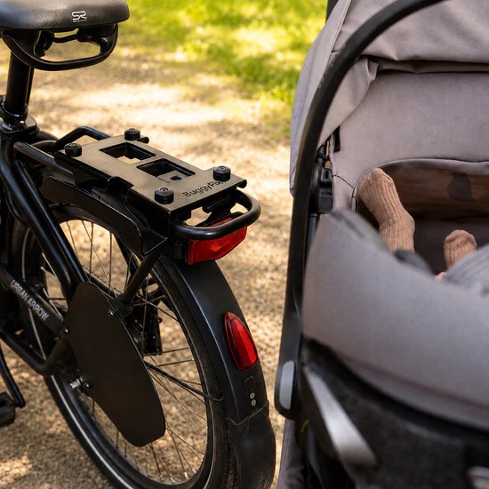 BuggyFix - neem compact buggy mee op Urban Arrow bakfiets met Essential V2 bagagedrager — afbeelding 3