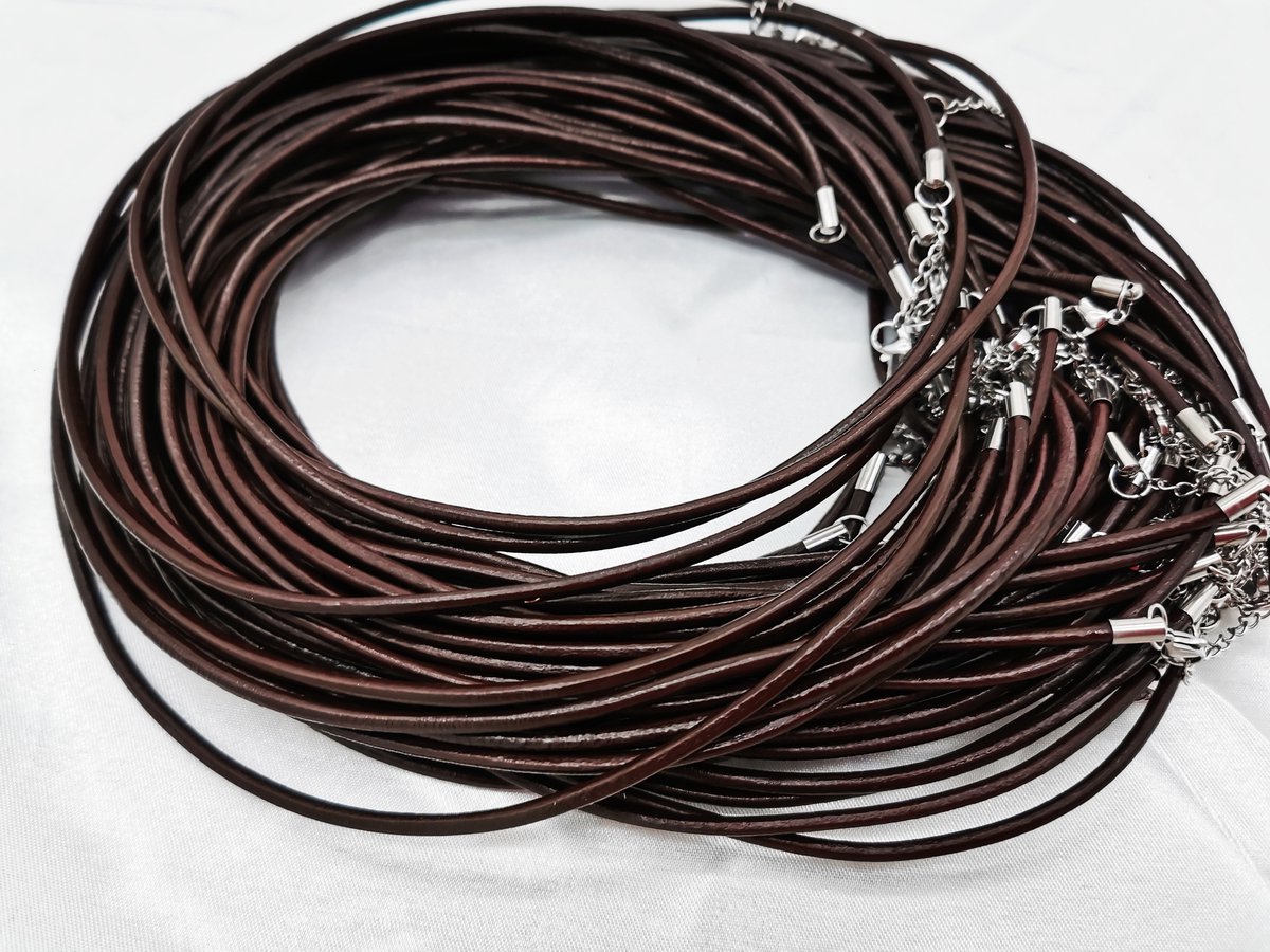 1+1 gratis - Echt leer - ketting - Bruin - RVS sluiting. Stoer voor alle soort hangers. L 70 cm x D 3mm