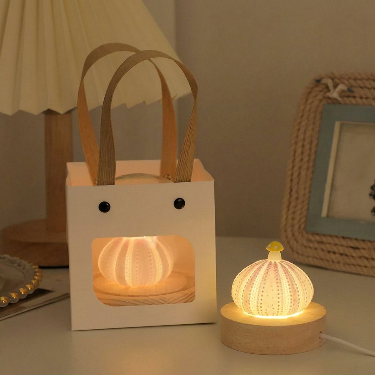 Ryoudavell - Nachtlamp – 3D Zee egels - Zeedieren - Dieren - LED - Bureaulamp – Nachtlampje Kinderen – Creative lamp onderwater wereld - oceaan(Inclusief cadeauzak)