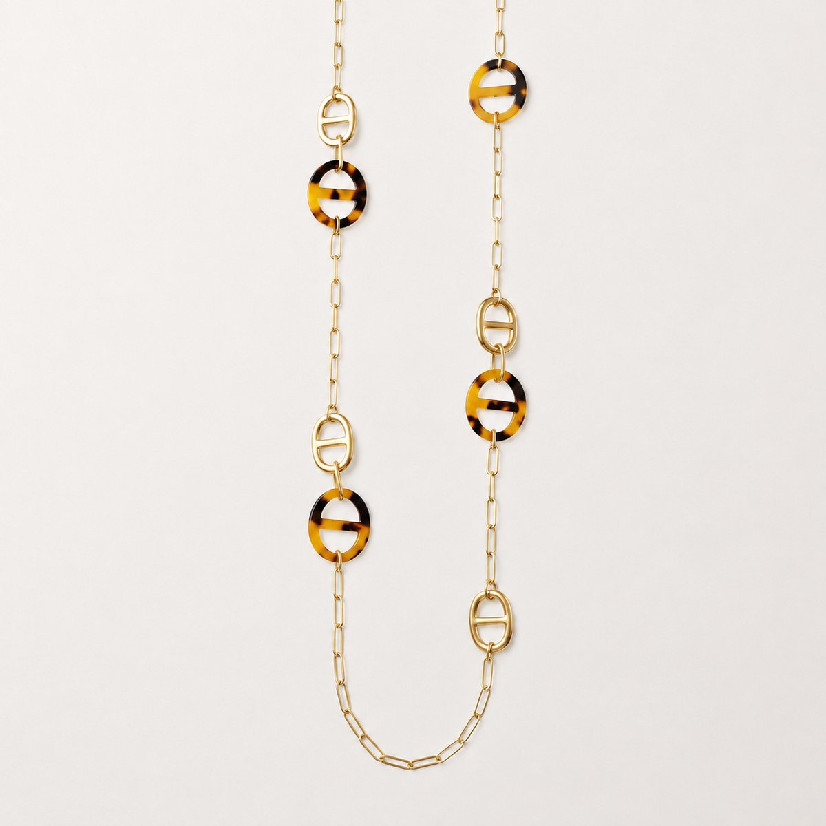 Lange Damesketting met Resin Details – Goudkleurig – RVS – 95 + 5 cm