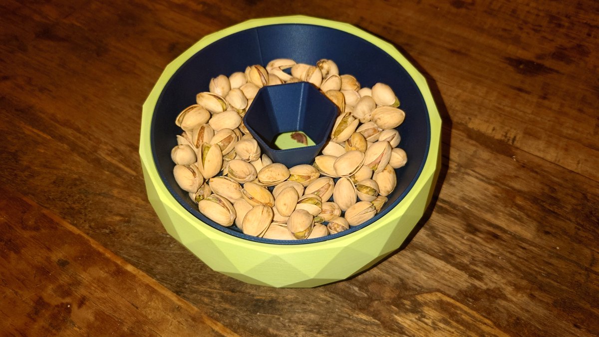 unieke3dprints Pistachenoten schaal 3d geprint.