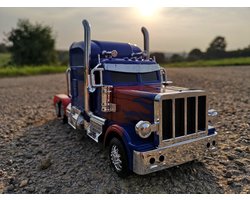RC-vrachtwagen met afstandsbediening USA FREIGHTLINER in de look van de klassieke Amerikaanse PETERBILT 359-serie - met motorgeluiden.