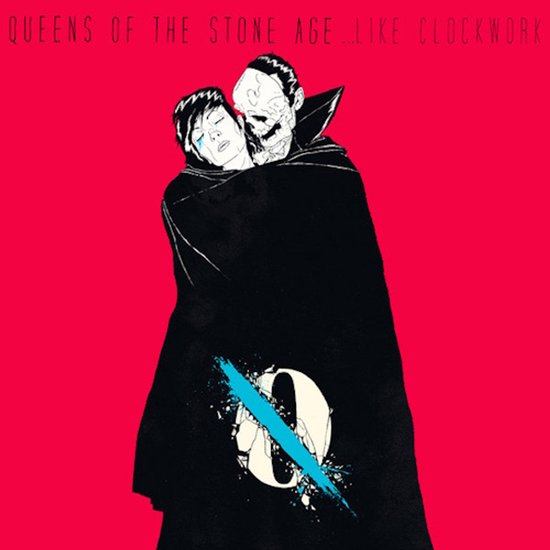 Pochette de l'album "...Like Clockwork" de Queens of the Stone Age. Une figure ensanglantée, exécutée, avec un visage masqué est étreinte par une autre figure, sur fond rouge.