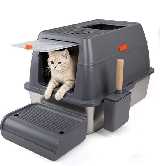 Een grijze en roestvrijstalen kattenbak met een kat erin, op een witte achtergrond.