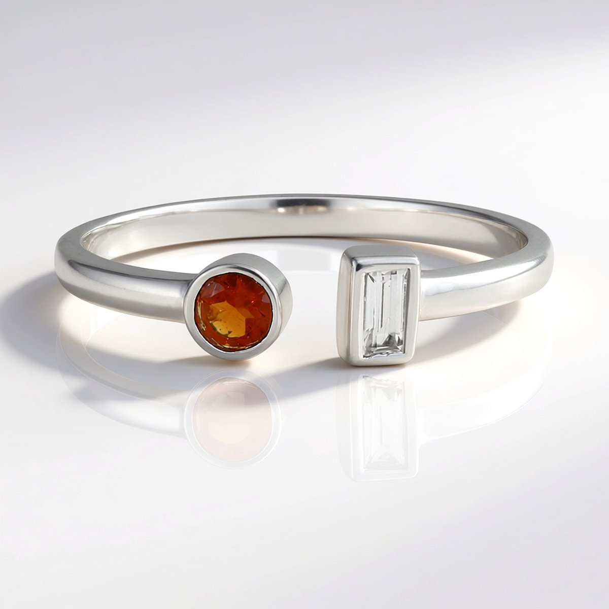 Cavill - Elegante ring 925 Sterling zilver rhodium - Witte topaas 0,12 ct & Madeira citrien 0,14 ct - Baguette en ronde slijpsel
