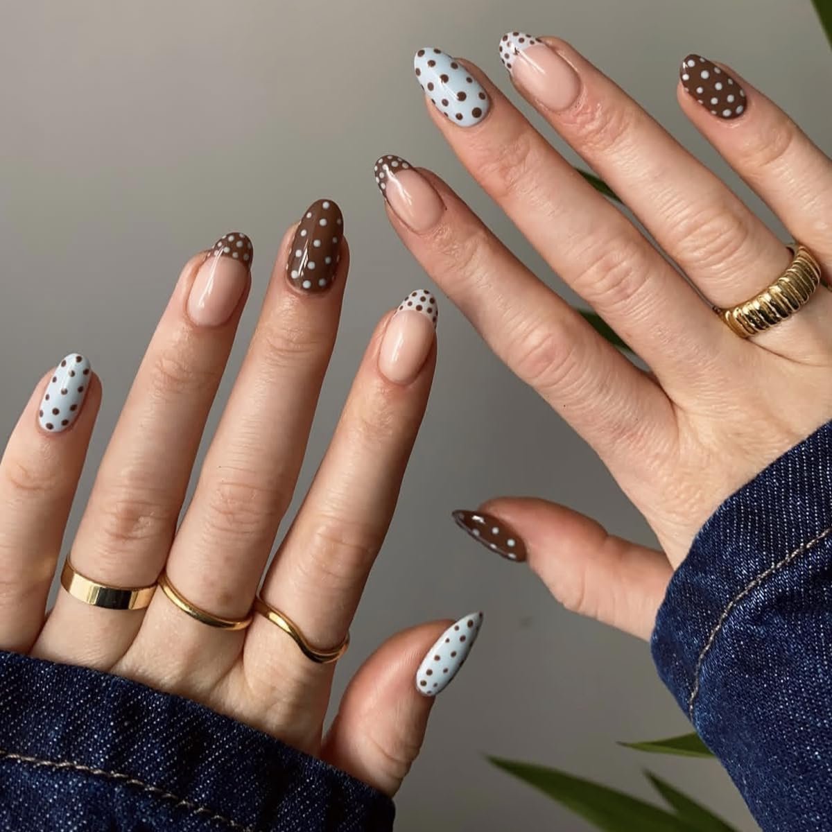 Nail Art Press on Nails - Korte Bruine Kunstnagels met Design - Herbruikbaar en Eenvoudig Aan te Brengen - SnelShoppen