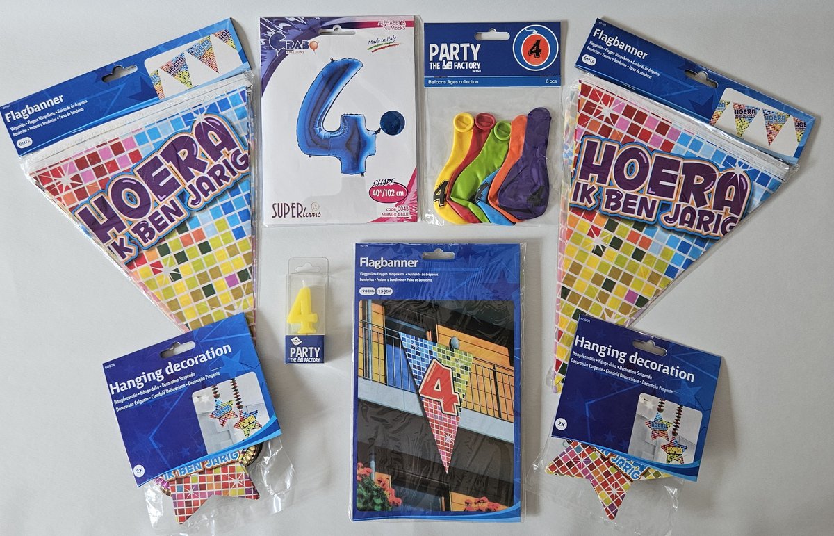 Verjaardag Versierpakket 4 jaar - Uitgebreid - Opblaascijfer blauw 4 - Vlaggenlijn / Slinger Hoera ik ben jarig - Leeftijd 4 Jaar - Feestversiering voor 4 jarig verjaardag