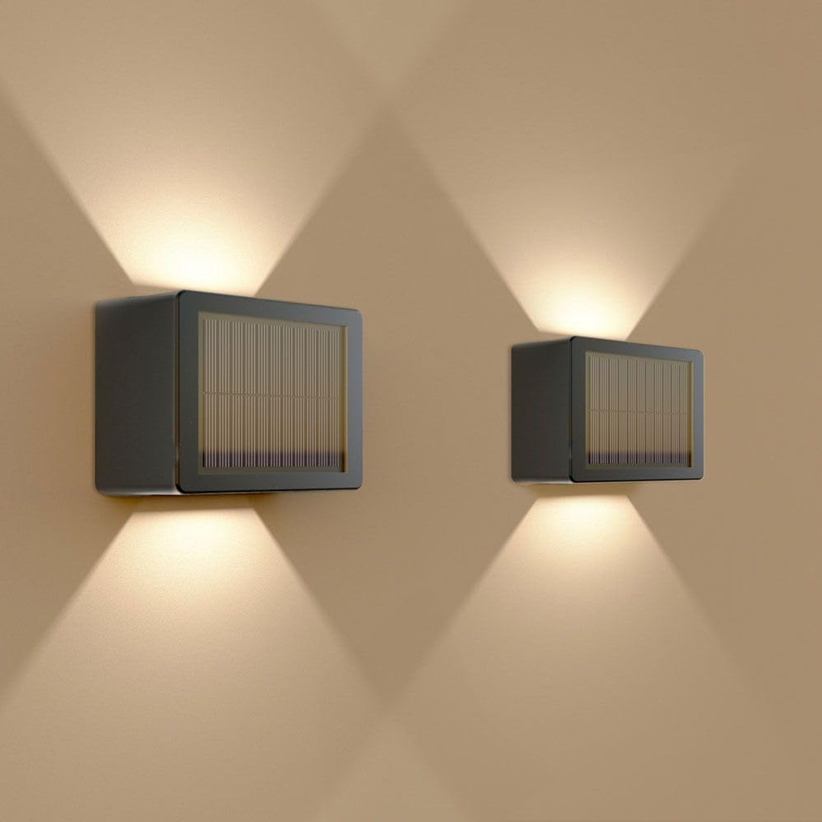 Solar LED wandlampen set van 2 - Cube 4 LEDs 1.2W - IP65 waterdicht - oplaadbaar via USB-C en zonlicht - ShopVlot