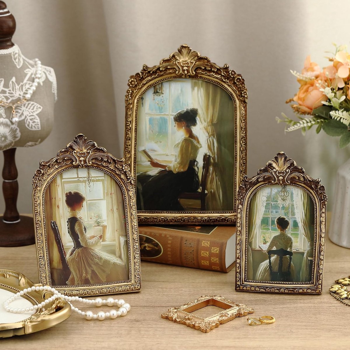 Vintage fotolijst - Antiek Ornamentale Lijstenset - 3 Stuks - 6 inch, 7 inch, 8 inch - Boogvormig Met Glas - Tafel- of Wandmontage - Formaten 9,5x14, 11x17 en 15x20 cm - Geschikt voor Foto, Kunst en Galerij - Cadeau - Goud - Hars