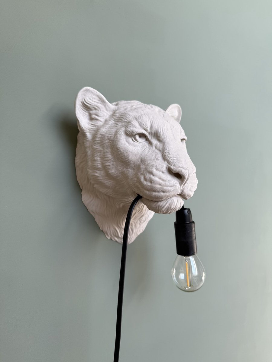 Luipaardkop & Panterkop Wandlamp - Grijs - Luipaard - Panter - Dierenlamp - E14 Fitting - LED Geschikt - Met Montagesysteem - Voor Woonkamer, Slaapkamer, Kinderkamer en Hal - Sprado Design