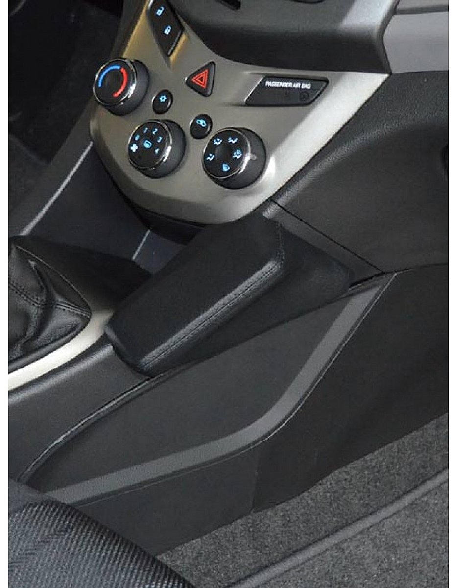 Kuda houder geschikt voor Chevrolet Aveo 2011-2019 Kleur: Zwart