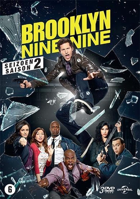 Brooklyn Nine-Nine Seizoen 2 DVD cover met cast, gebroken glas en de tekst "Brooklyn Nine-Nine Seizoen 2".