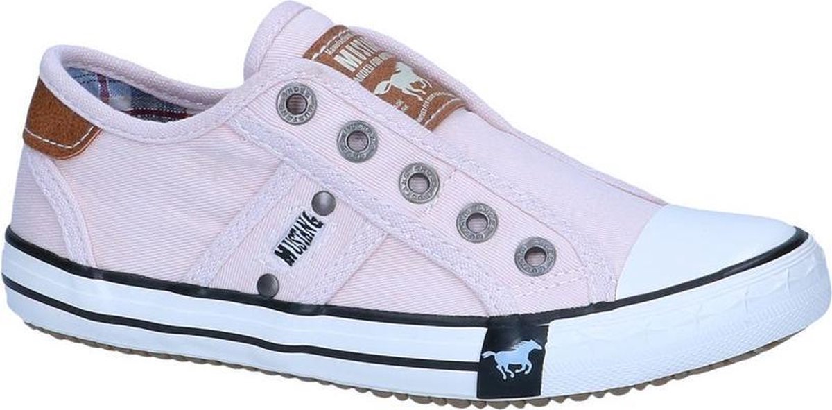 Mustang Lichtroze Slip-on Sneakers - Schoenen.nl