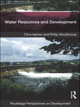 Routledge Perspectives on Development - Water Resources and Development