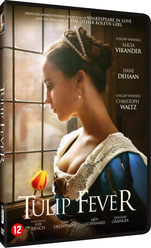 DVD-hoes van Tulip Fever: vrouw in blauwe jurk met kanten kraag, met tulp en parelketting in haar haar.