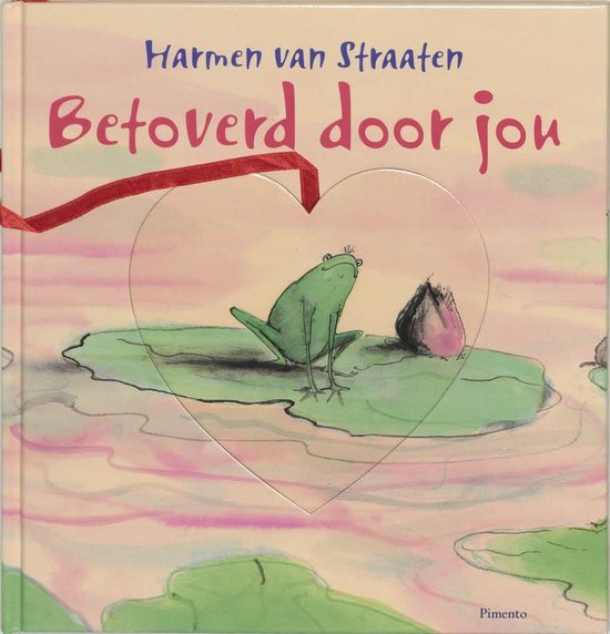Voorzijde van het boek 'Betoverd door jou' met een illustratie van een kikker op een waterlelie binnen een hartvormige overlay.