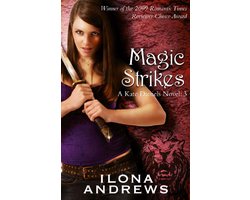 Omslag van KATE DANIELS NOVEL 3 - Magic Strikes