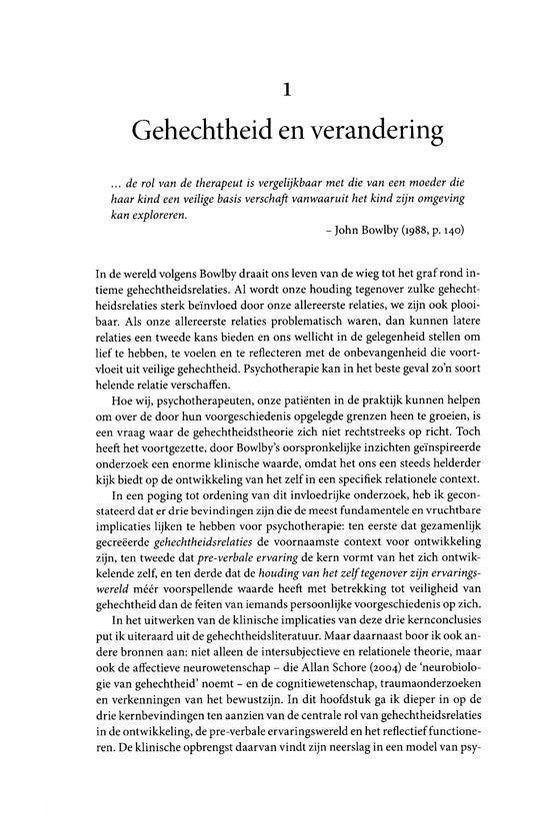 Pagina met titel 'Gehechtheid en verandering' en tekst over de theorie van Bowlby.