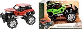 Toi Toys-  Mega stunt auto (1 stuk) - verkrijgbaar in Groen of Rood - 30 x 18 x 16 cm (lxbxh)