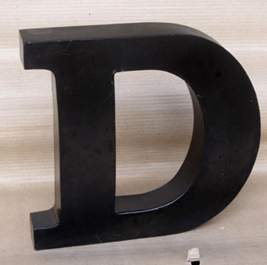 IJzeren letter D