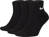 Nike Everyday Cushion Ankle Sokken Sokken - Maat 34-38 - Unisex - zwart/wit
