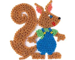 foto van Hama midi EEKHOORN srijkkralen vormpje / figuur / grondplaat voor normale strijkparels (strijkkralenbordje / legbordje dier bos natuur), creatief schoencadeau voor kinderen/ kinderfeestje / cadeau idee voor Sint en Kerstmis!