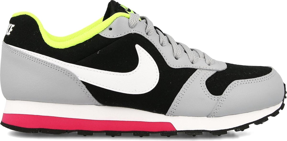 Respectievelijk Meedogenloos vooroordeel Nike MD Runner Sneakers - Maat 38 - Unisex - zwart/grijs/groen/roze |  bol.com