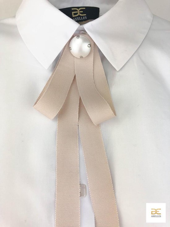 Broche / cravate en ruban pour chemisier