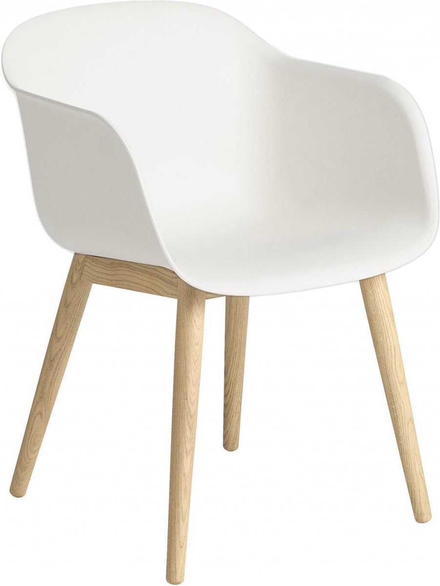 Muuto Fiber Stoel Wit met houten poten