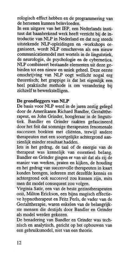 Pagina 12 van het boek 'Het ABC van NLP', met tekst over de grondleggers van NLP.