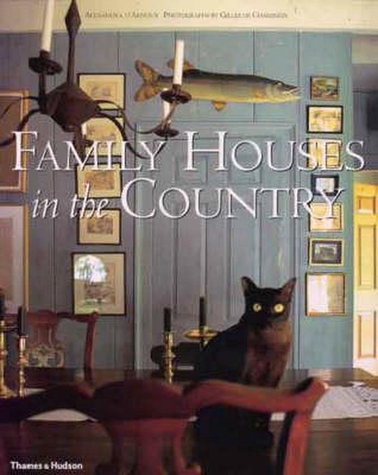 Family Houses in the Country - cover