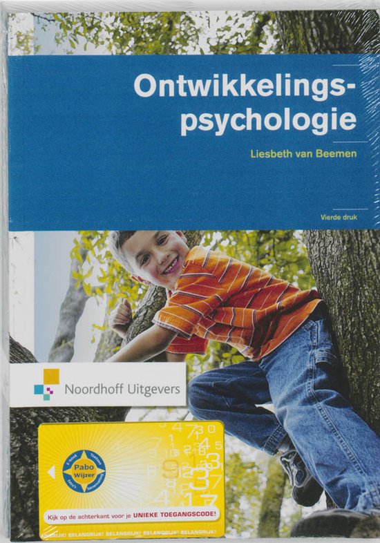 Psychologie du développement Liesbeth van Beemen, quatrième édition. Garçon en chemise orange grimpe dans un arbre, avec logo Noordhoff Uitgevers et code d'accès.