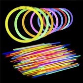 100st Glowsticks - Glow Sticks - Glow In The Dark Sticks - Breekstaafjes - Breeklichtjes