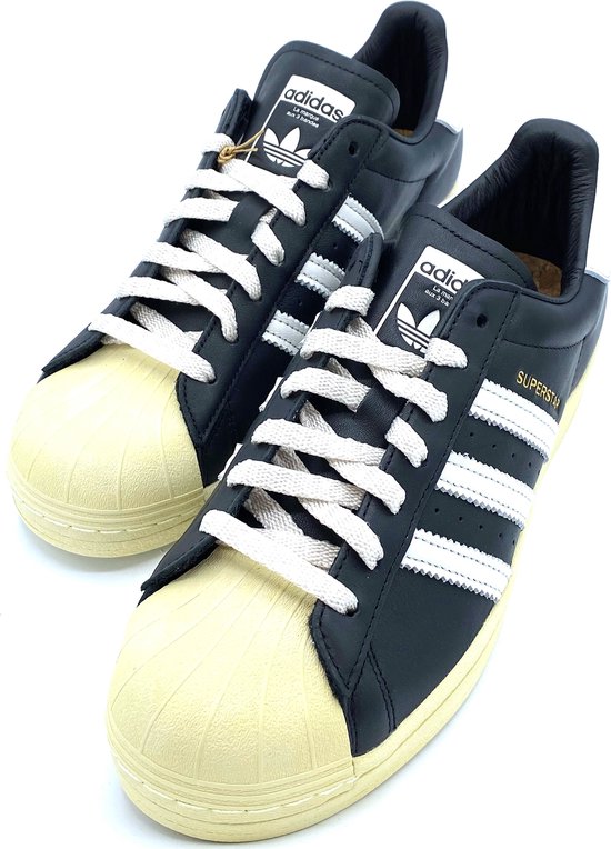 Adidas Superstar (Zwart/Crème) - Maat 42 2/3 | bol.com